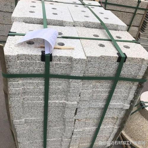 五蓮紅五蓮花石材是一種優質的建筑裝飾材料,因其獨特的紋理,色彩和